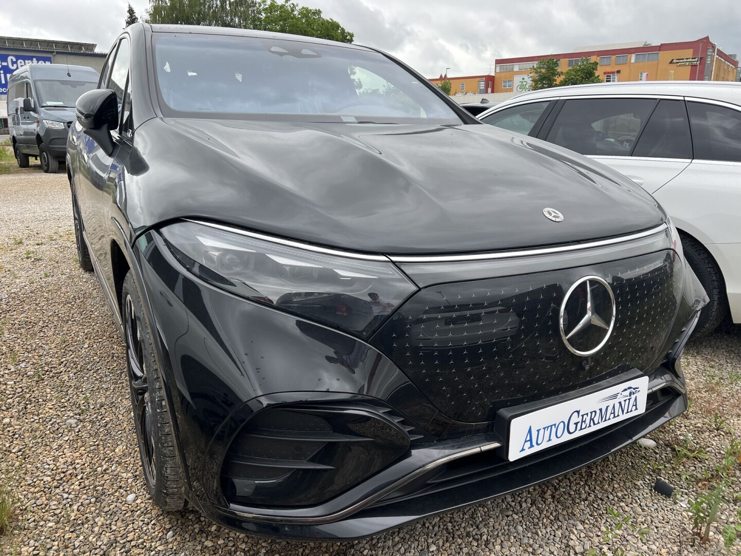 Mercedes-Benz EQS 580 SUV 544PS 4Matic Hyperscreen Black-Paket Из Германии (100993)