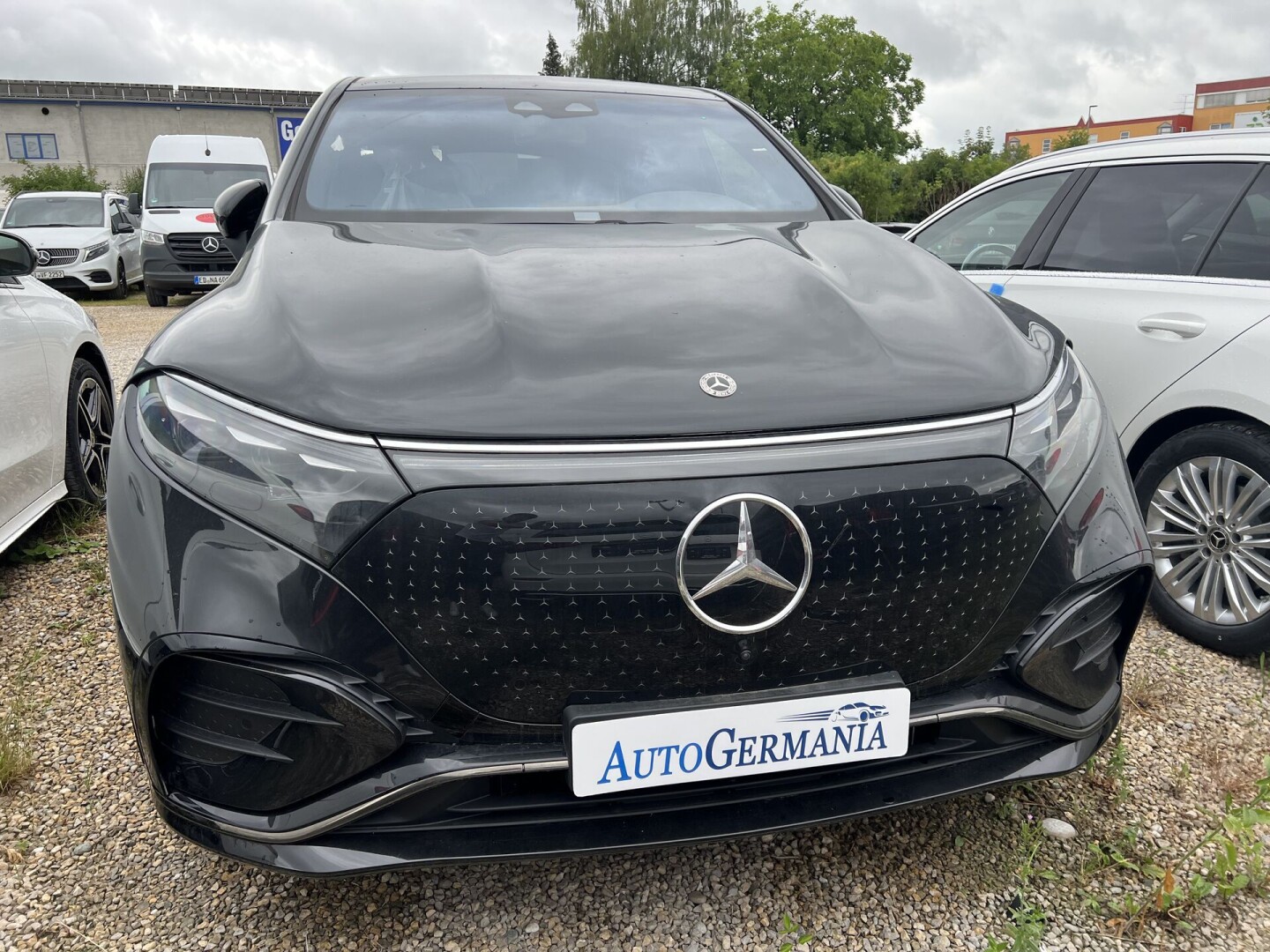 Mercedes-Benz EQS 580 SUV 544PS 4Matic Hyperscreen Black-Paket Из Германии (100989)