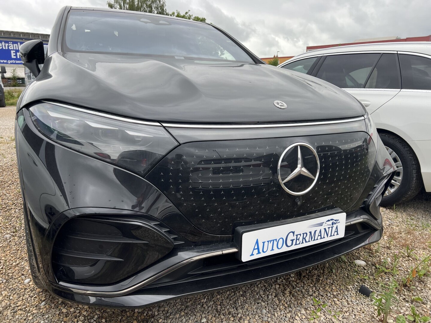 Mercedes-Benz EQS 580 SUV 544PS 4Matic Hyperscreen Black-Paket Из Германии (100992)