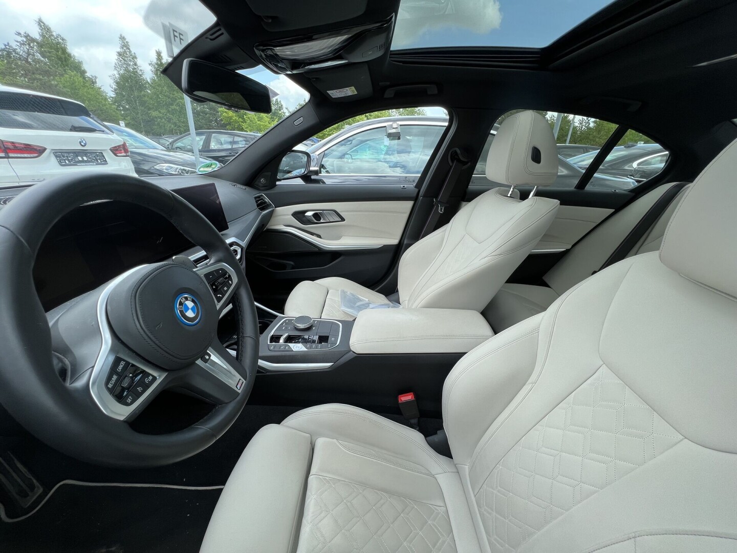 BMW 330e xDrive 292PS M-Sportpaket Pro Shadow-Line Из Германии (101855)