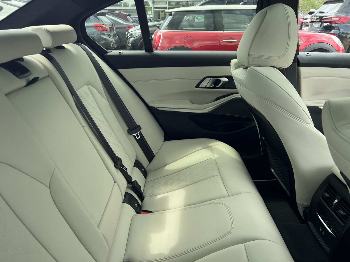 BMW 330e xDrive 292PS M-Sportpaket Pro Shadow-Line Из Германии (101846)