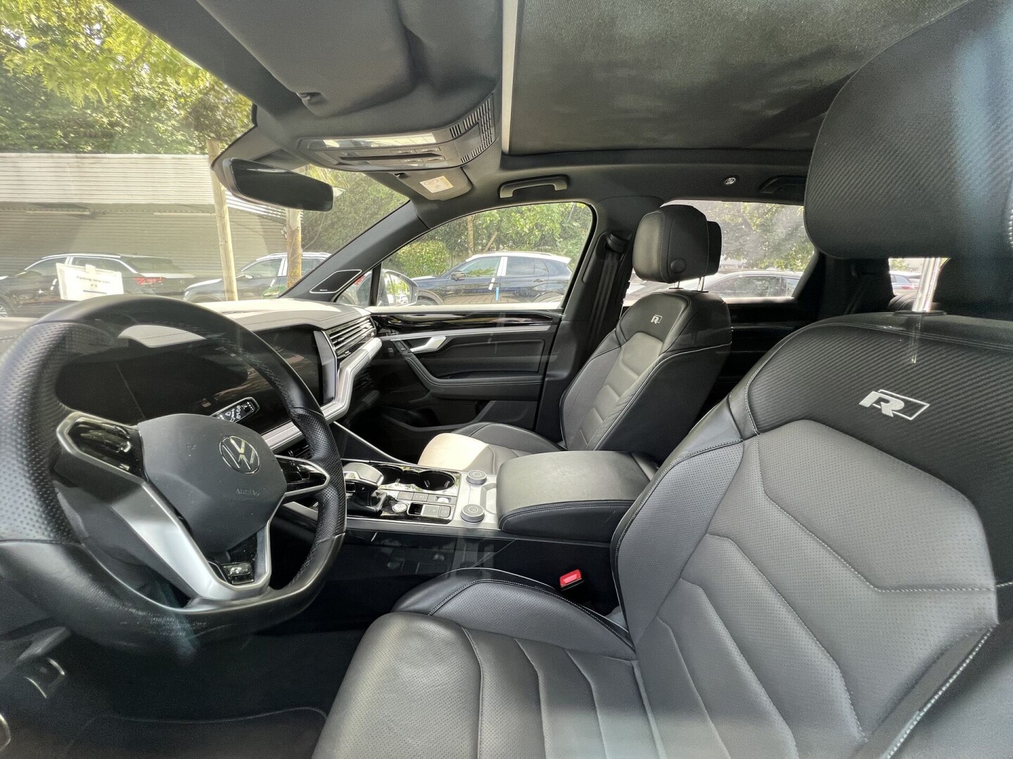 VW Touareg 3.0TDI 286PS R-Line IQ-Matrix Black Paket Из Германии (102385)