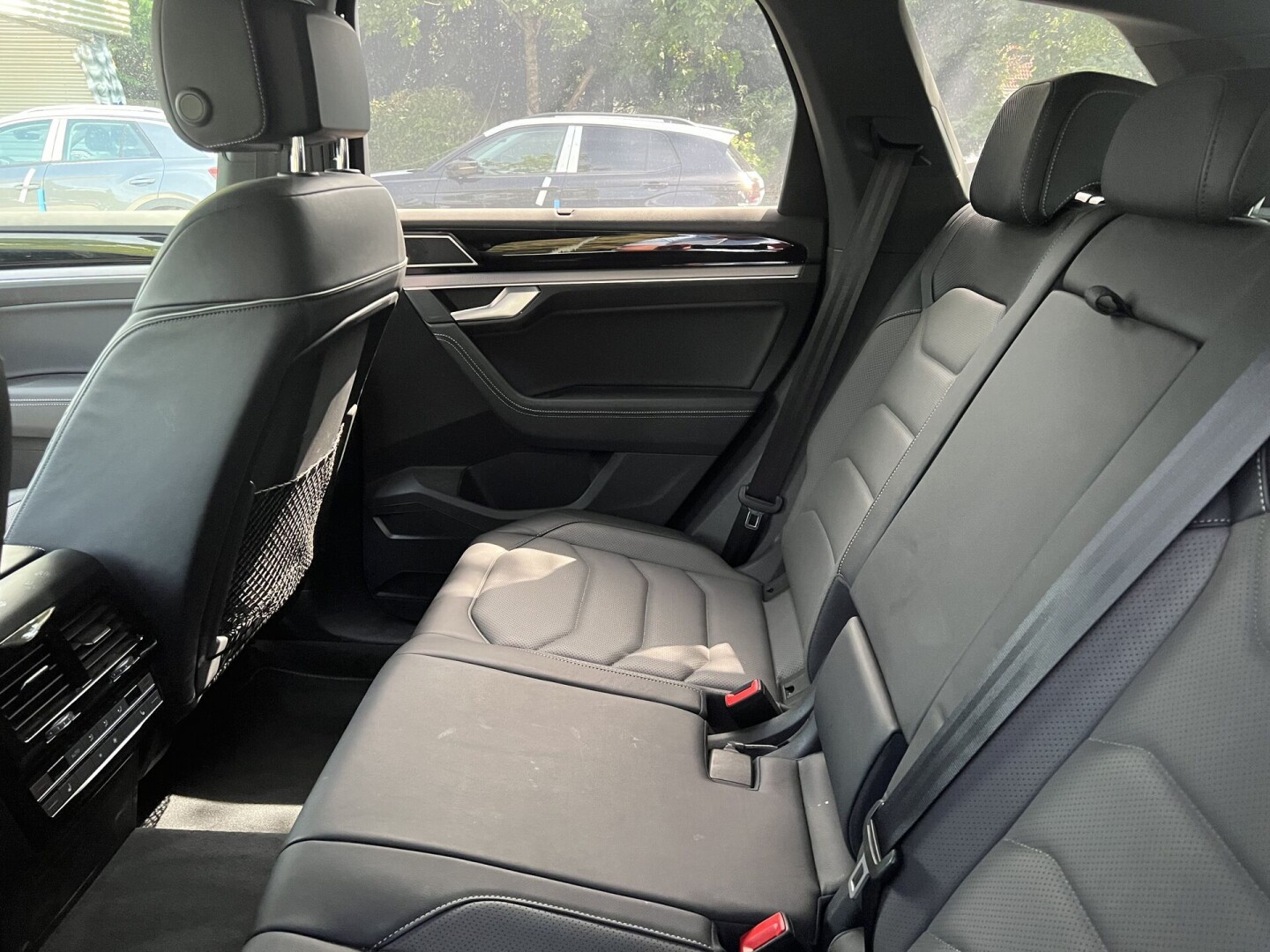 VW Touareg 3.0TDI 286PS R-Line IQ-Matrix Black Paket Из Германии (102382)