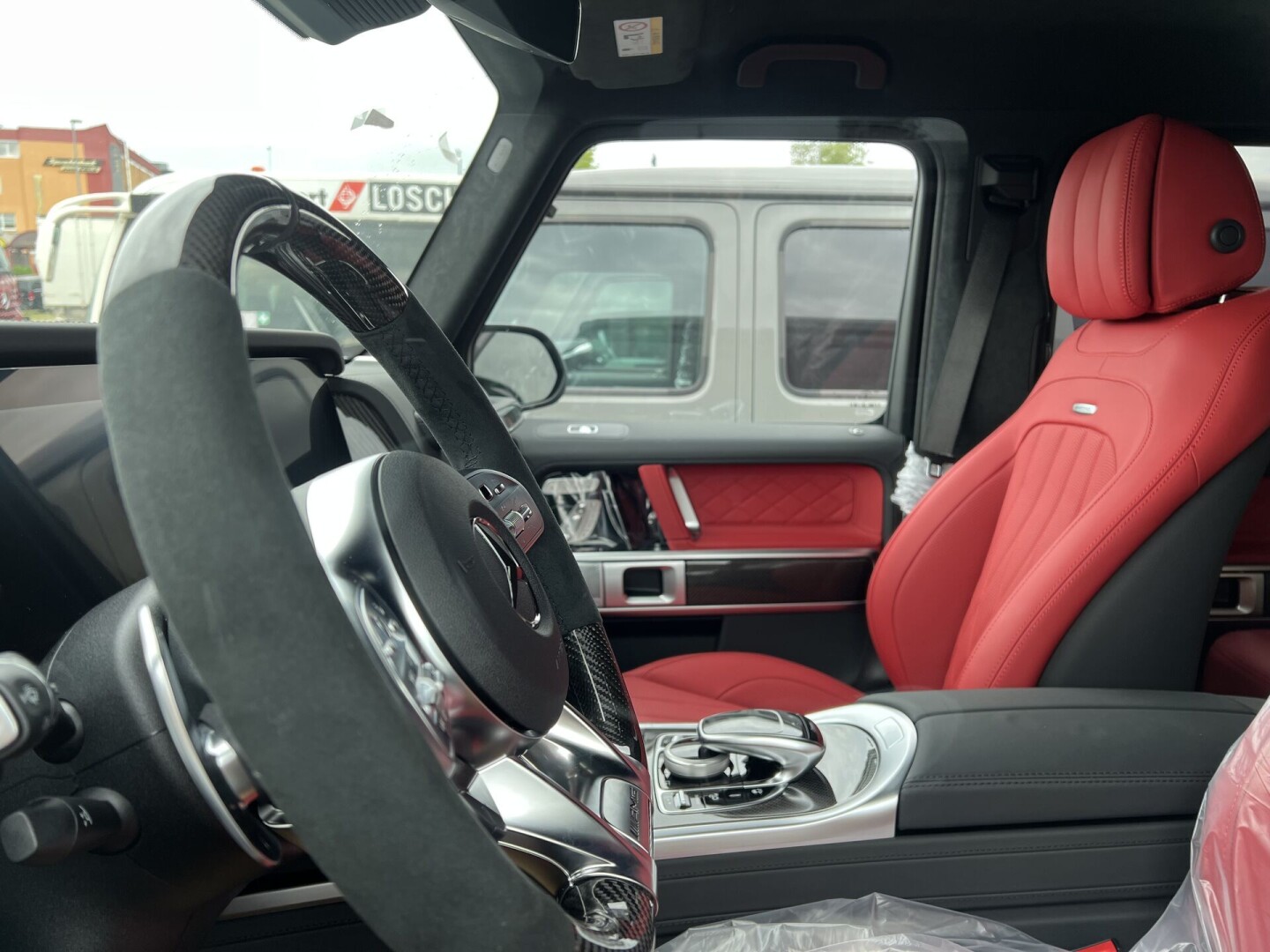 Mercedes-Bens G63 AMG 585PS 4Matic Individual Carbon Black Из Германии (103161)