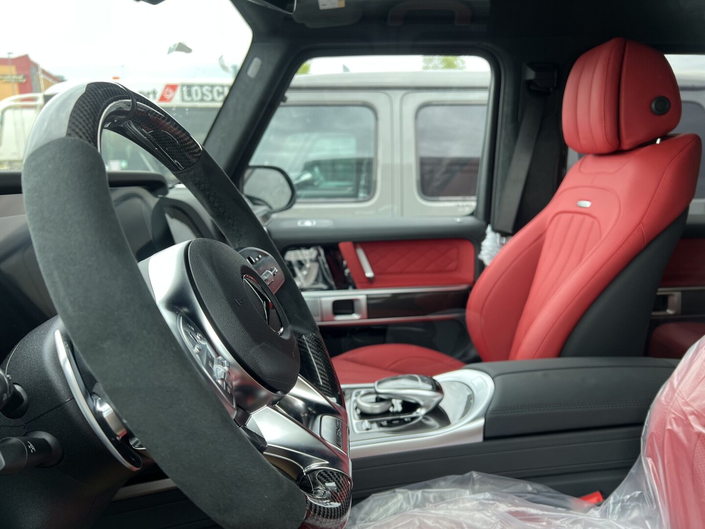 Mercedes-Bens G63 AMG 585PS 4Matic Individual Carbon Black Из Германии (103165)
