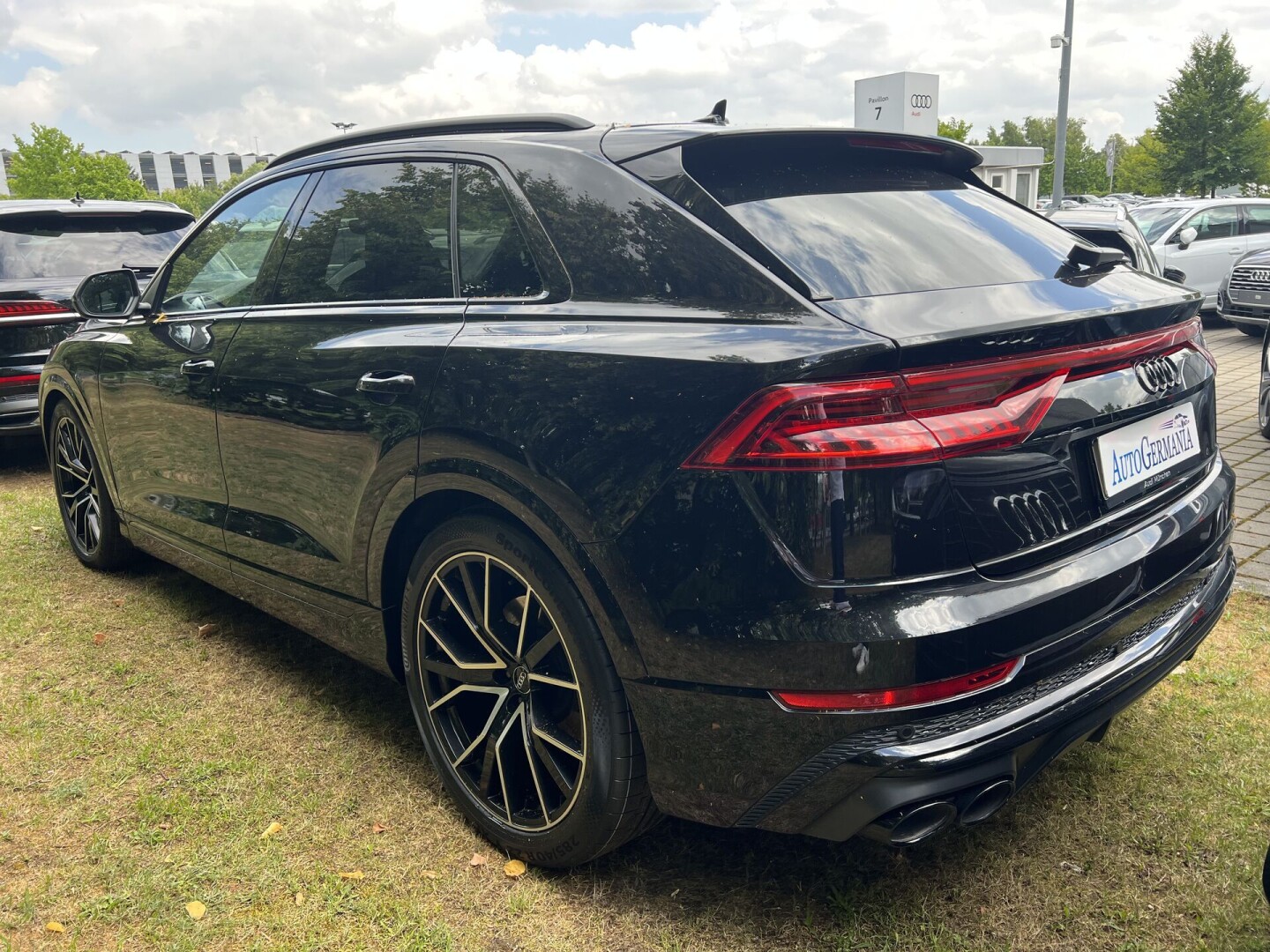 Audi SQ8 4.0TDI 435PS Black Matrix Individual LED Из Германии (103185)