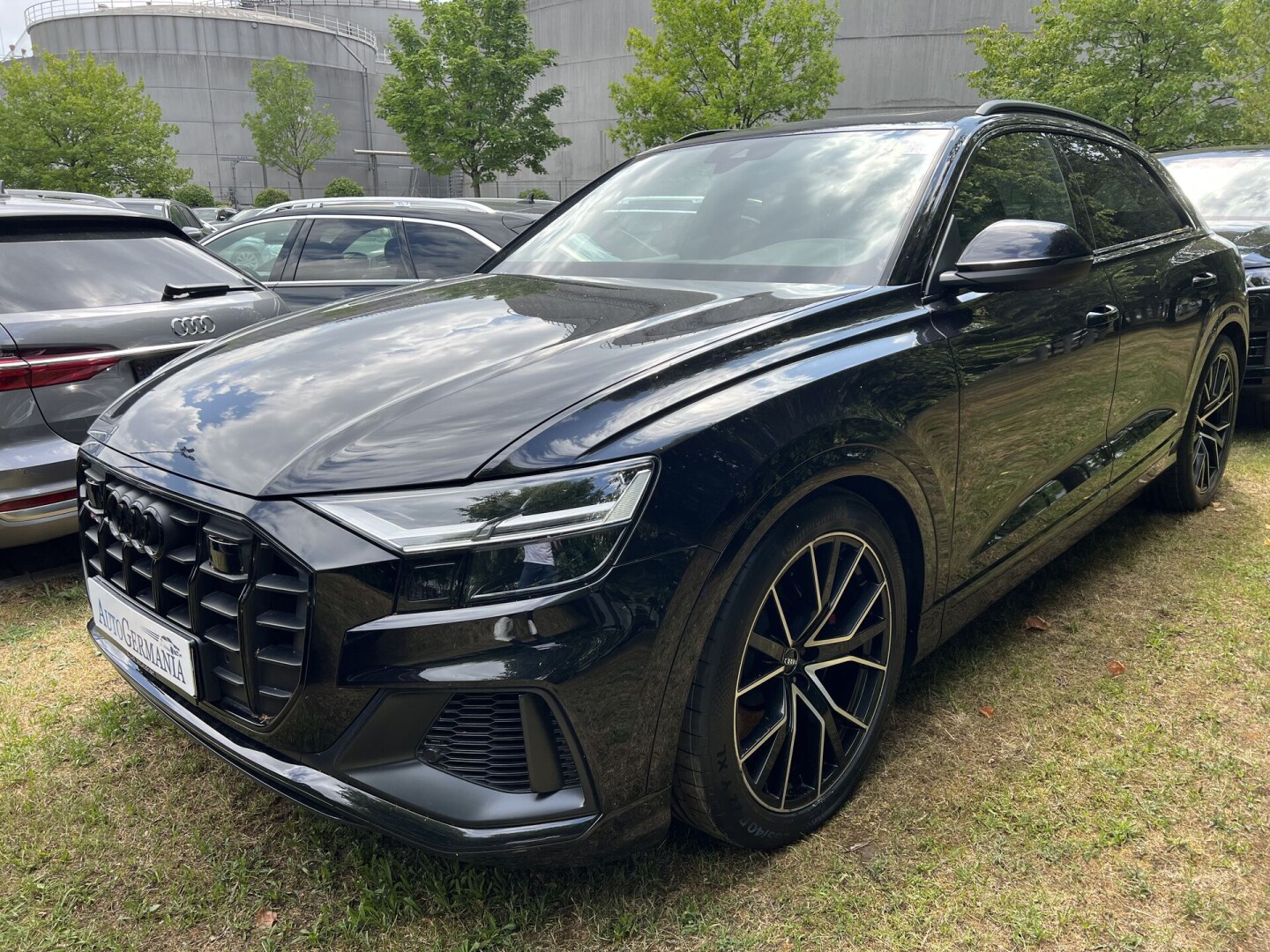 Audi SQ8 4.0TDI 435PS Black Matrix Individual LED Из Германии (103199)