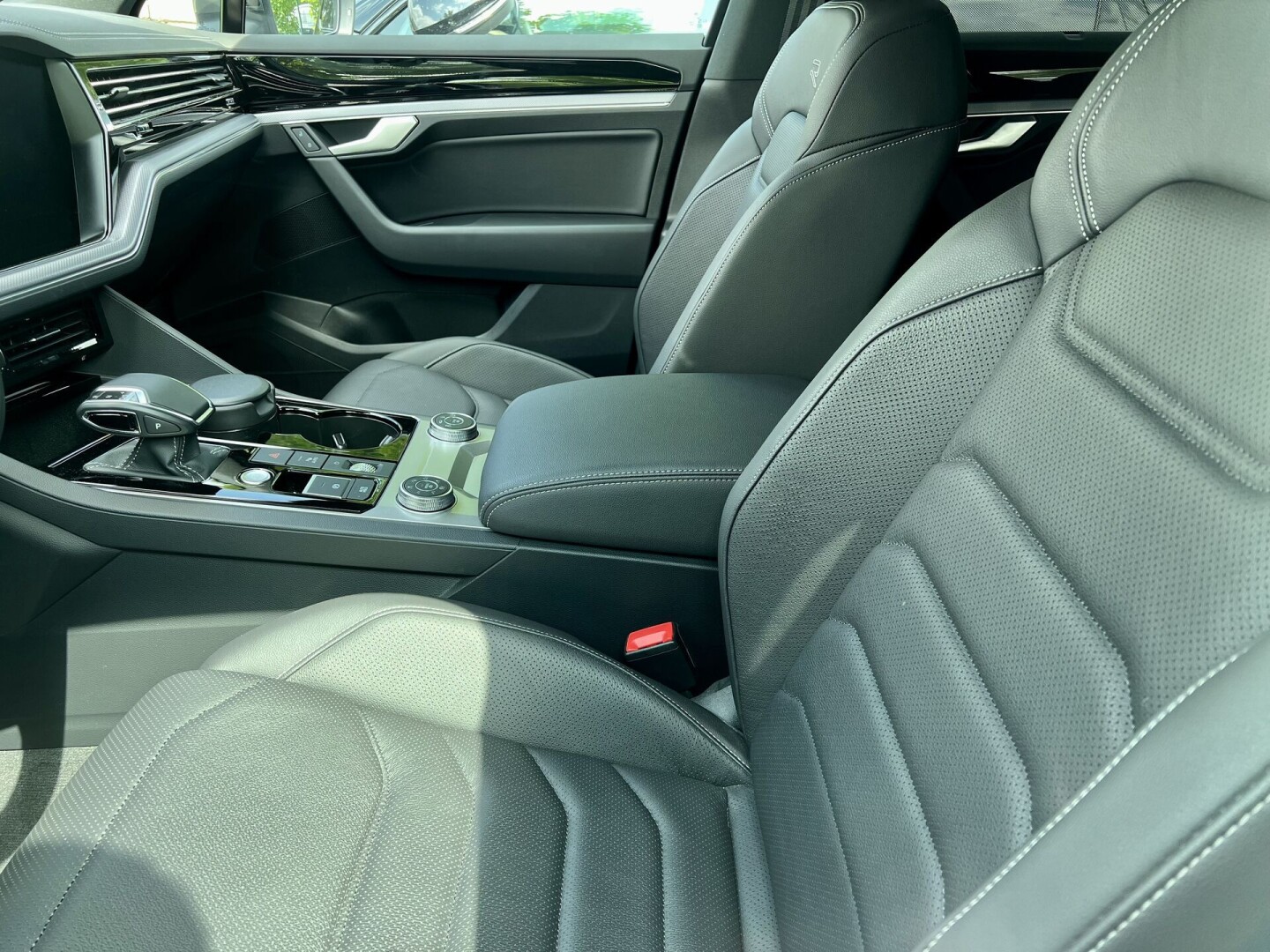 VW Touareg 3.0TDI 286PS R-Line IQ-LED З Німеччини (103706)