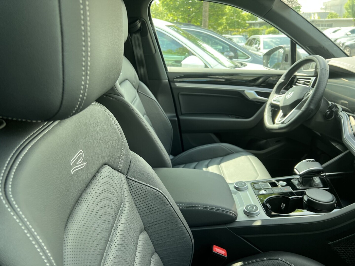 VW Touareg 3.0TDI 286PS R-Line IQ-LED З Німеччини (103691)