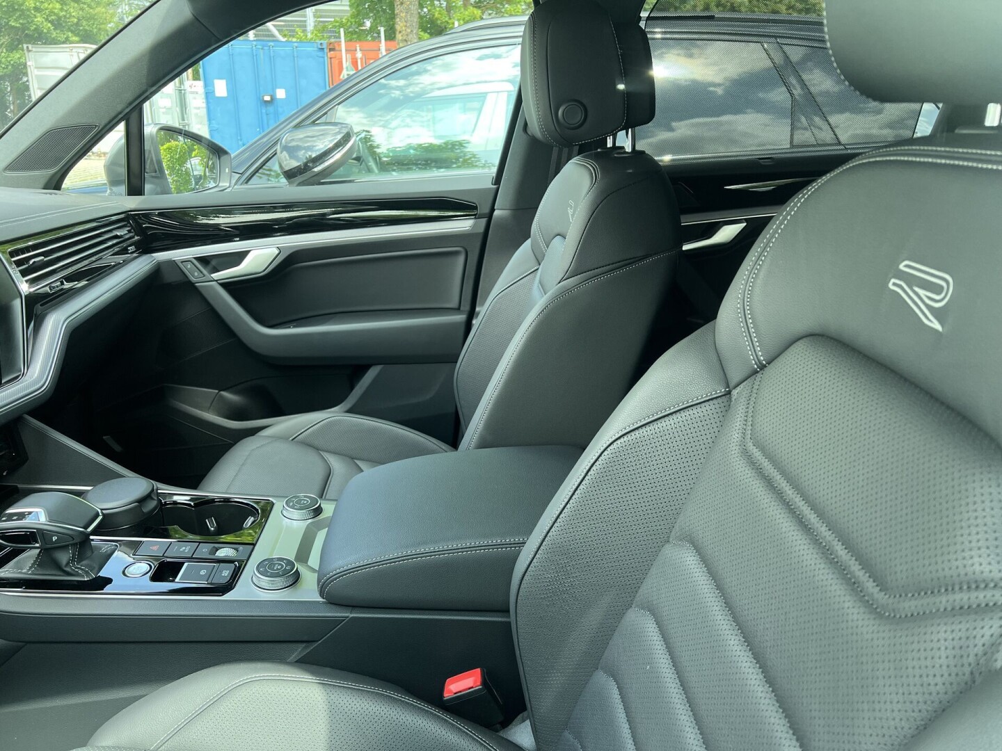 VW Touareg 3.0TDI 286PS R-Line IQ-LED З Німеччини (103707)
