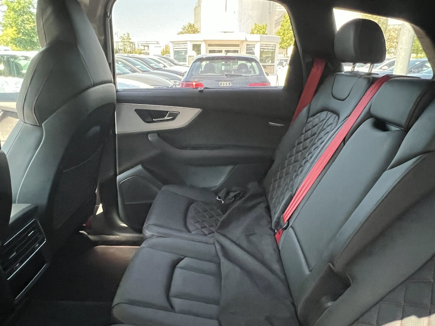 Audi SQ7 4.0TDI 430PS Black-Paket Matrix Individual Из Германии (104122)