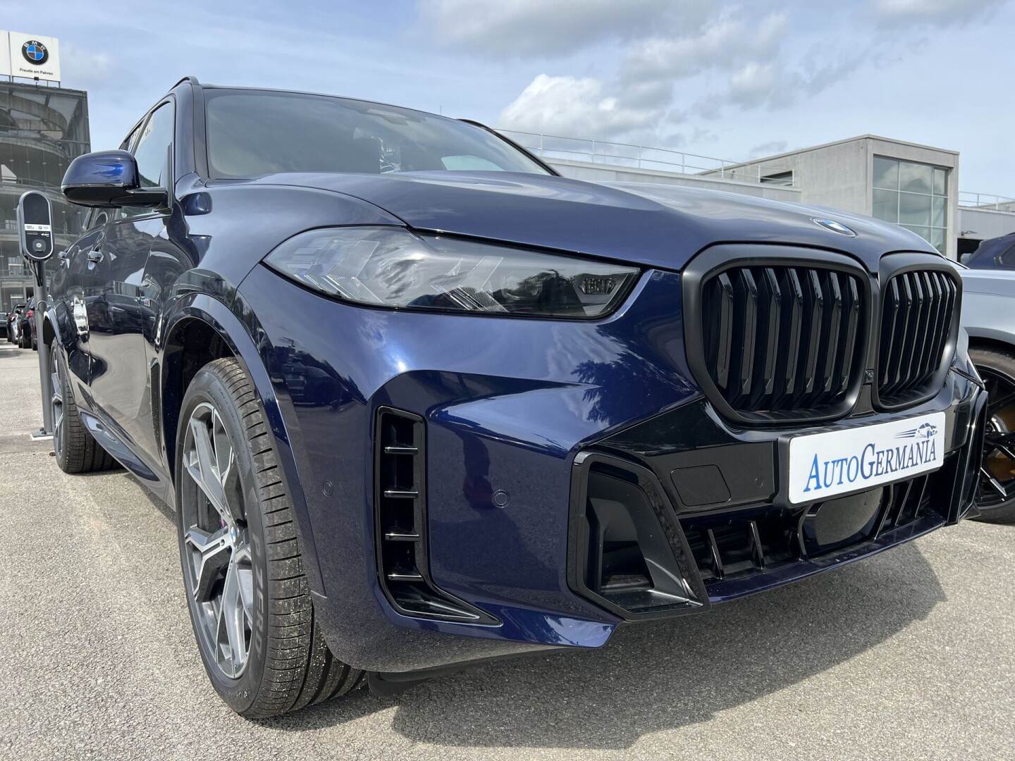BMW X5 xDrive 30d 298PS M-Paket Black LED Из Германии (105032)