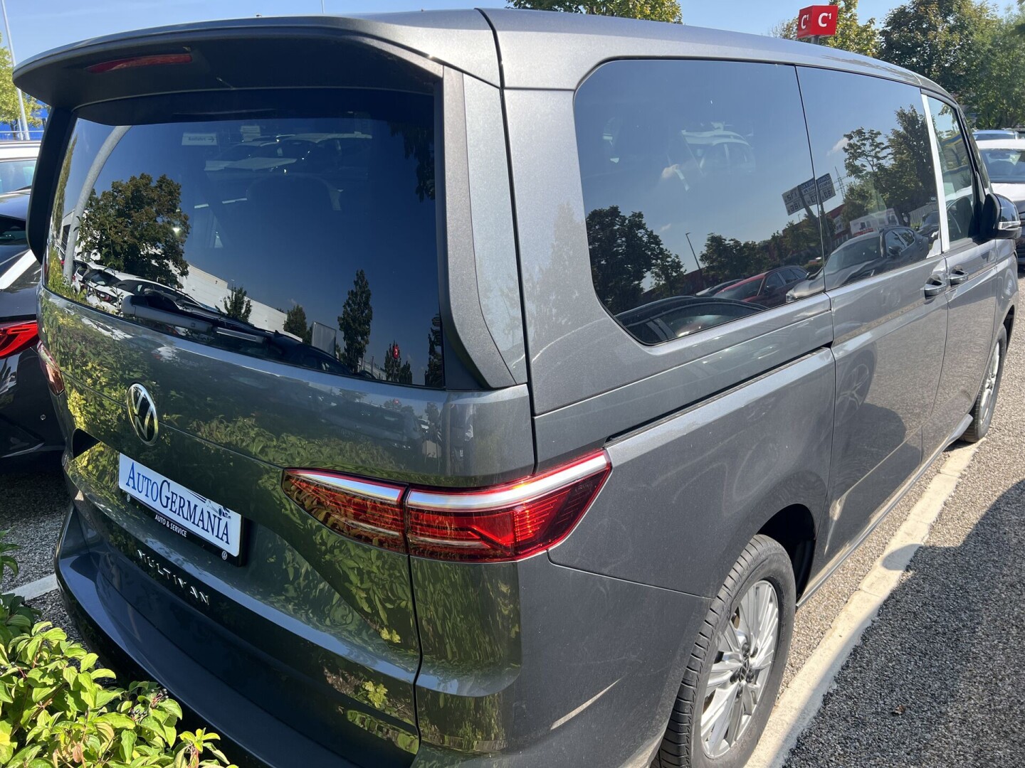 VW Multivan T7 Life 1.5TSI DSG 136PS IQ-LED Из Германии (105069)