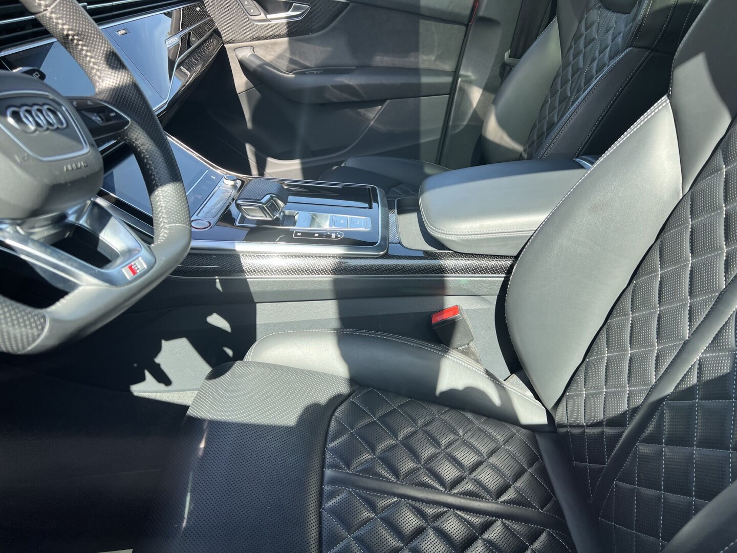 Audi SQ7 4.0TFSI 507PS Black-Paket HD Matrix Из Германии (105556)