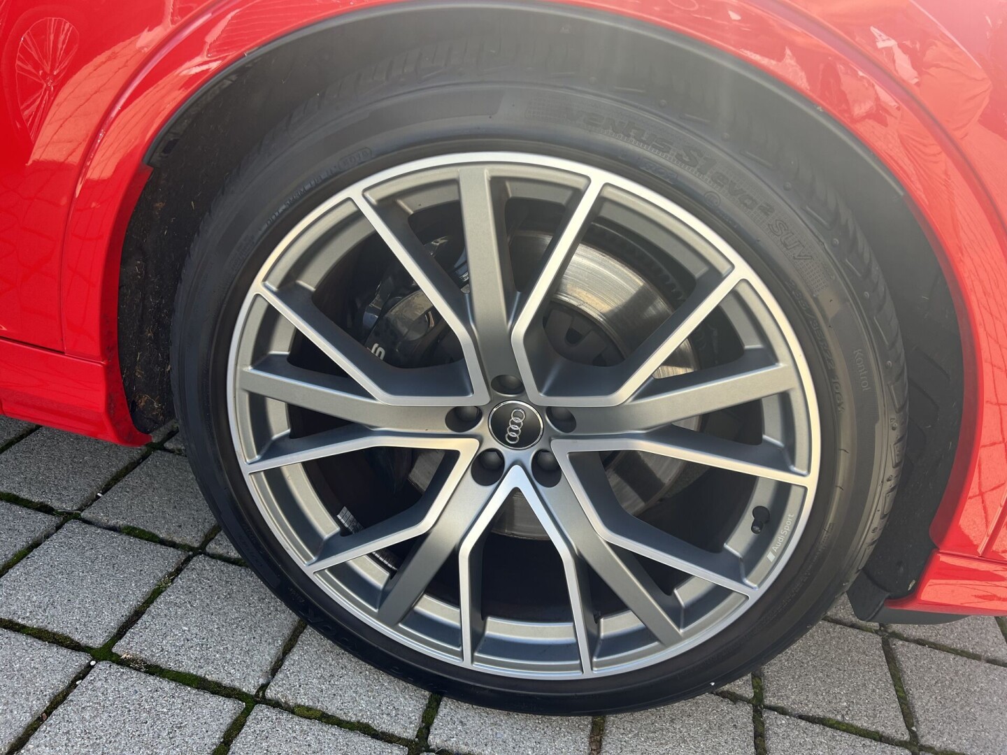 Audi SQ7 4.0TFSI 507PS Black-Paket HD Matrix Из Германии (105577)