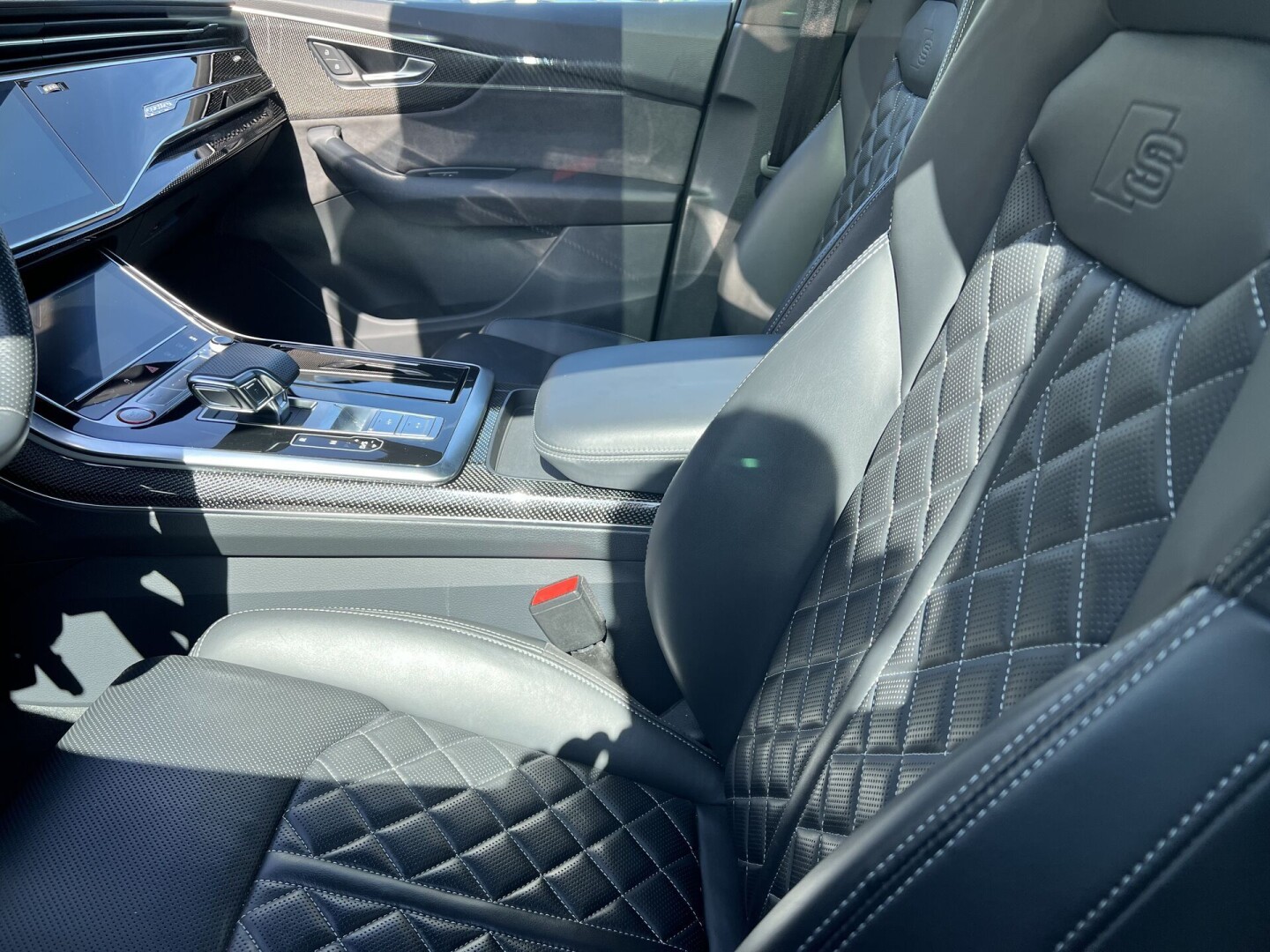 Audi SQ7 4.0TFSI 507PS Black-Paket HD Matrix Из Германии (105557)