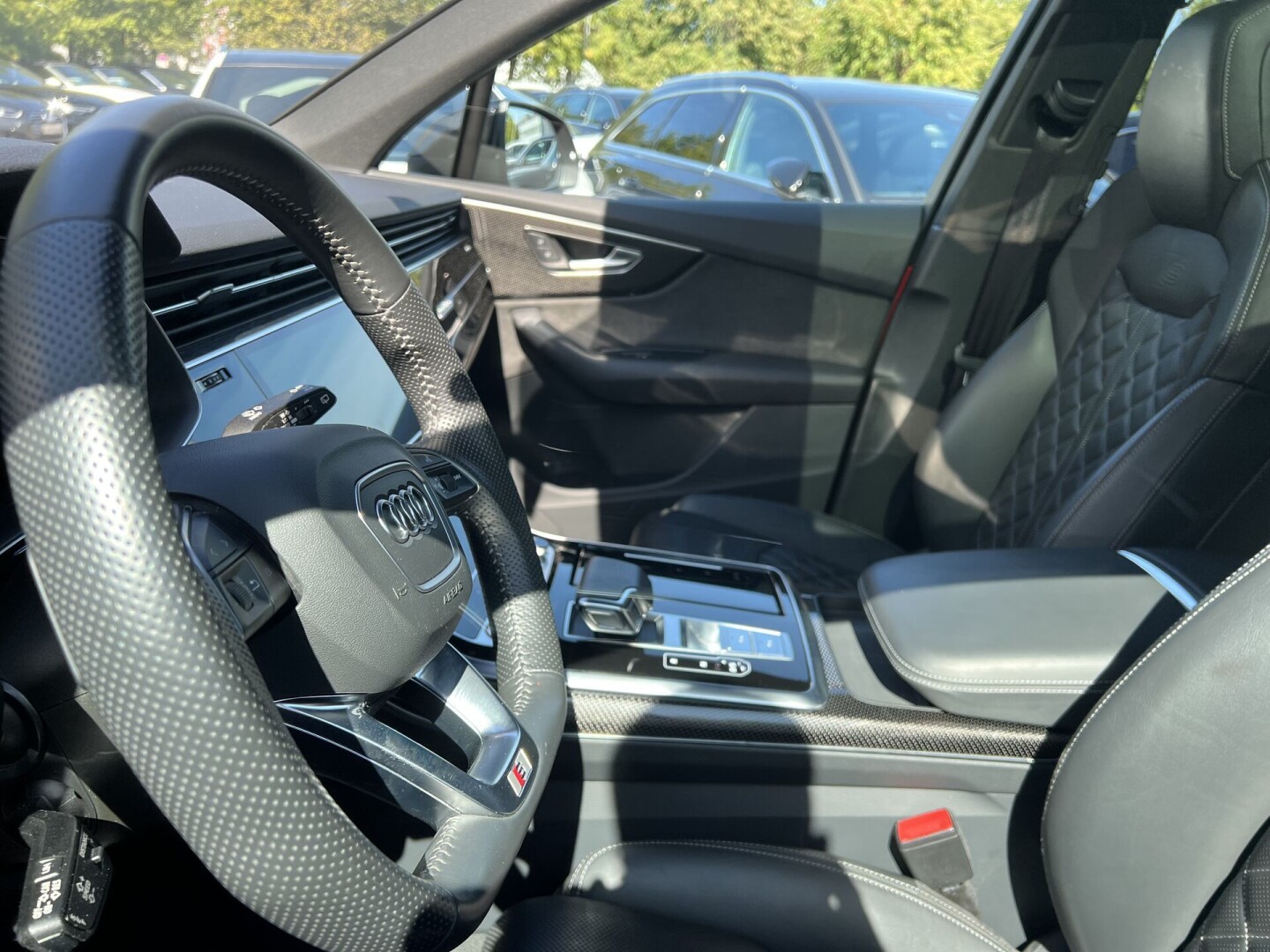 Audi SQ7 4.0TFSI 507PS Black-Paket HD Matrix Из Германии (105555)
