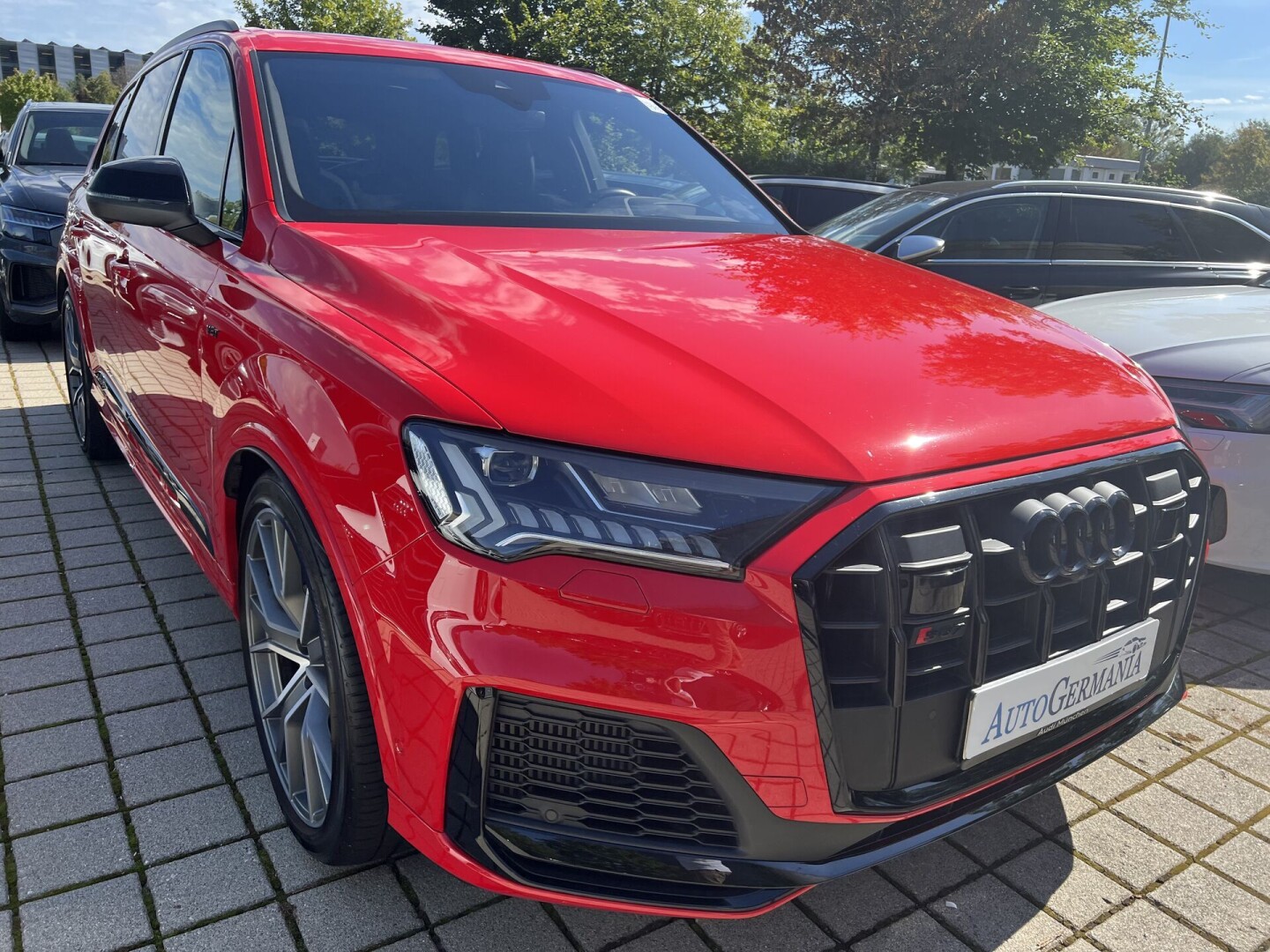 Audi SQ7 4.0TFSI 507PS Black-Paket HD Matrix Из Германии (105581)
