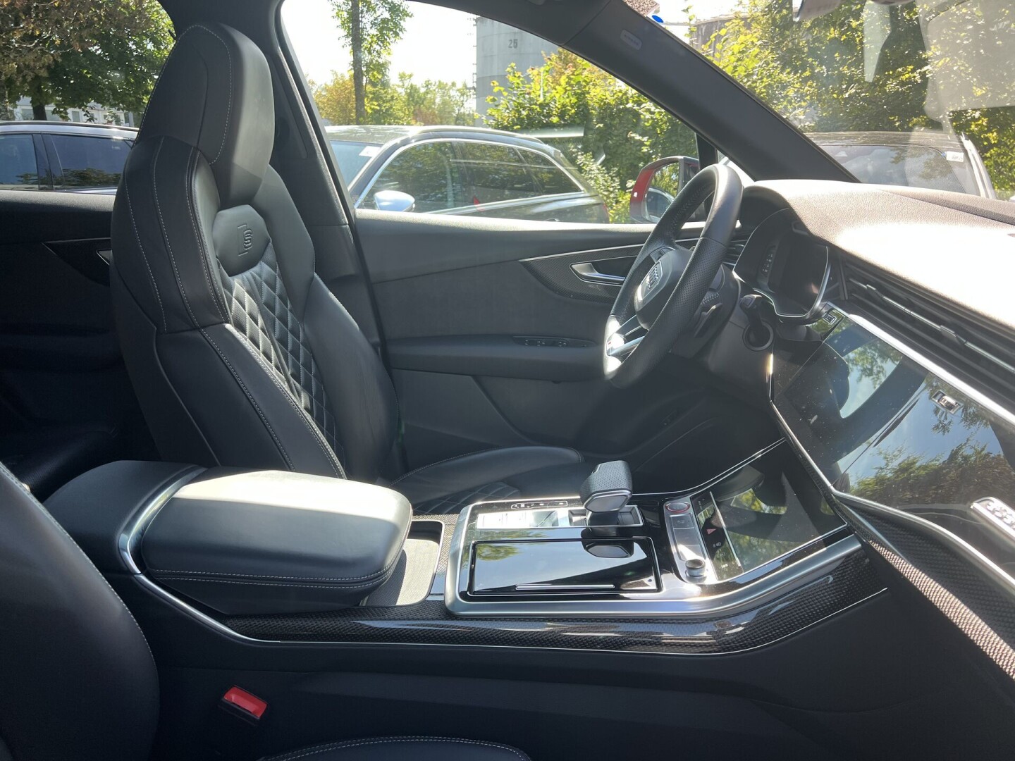 Audi SQ7 4.0TFSI 507PS Black-Paket HD Matrix Из Германии (105572)