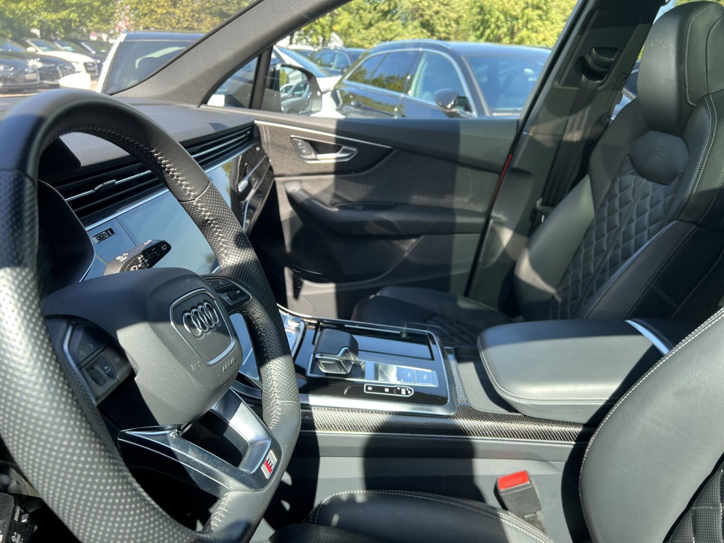 Audi SQ7 4.0TFSI 507PS Black-Paket HD Matrix Из Германии (105552)