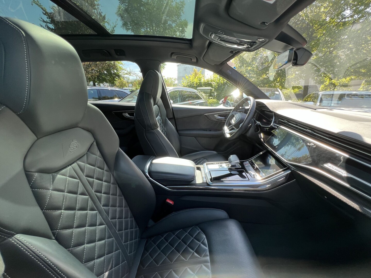 Audi SQ7 4.0TFSI 507PS Black-Paket HD Matrix Из Германии (105571)