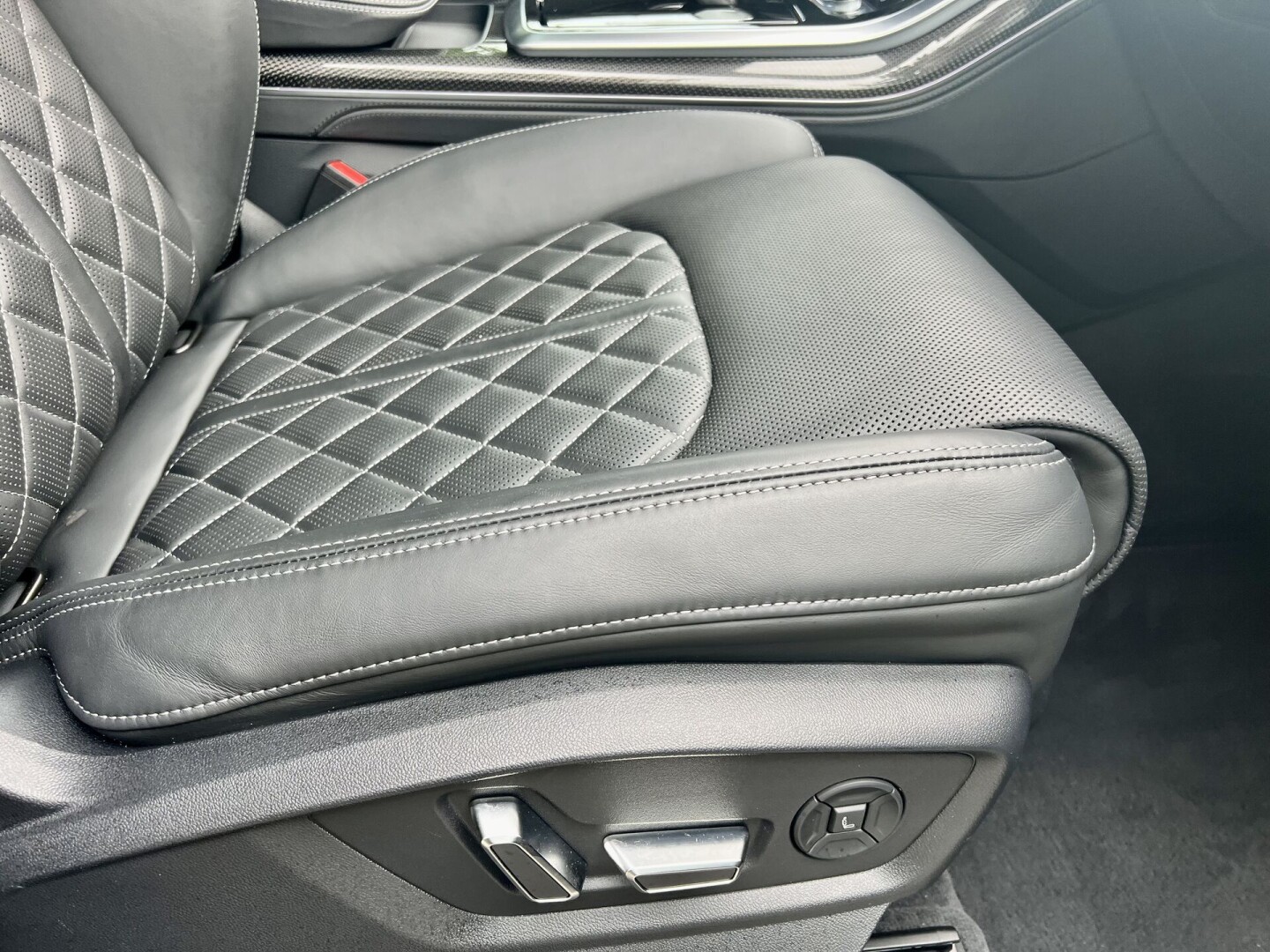 Audi SQ7 40TDI 435PS Exclusive Black-Paket Laser 3D/B&O 7-Set З Німеччини (116754)