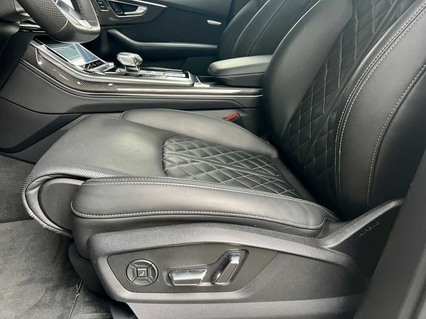 Audi SQ7 40TDI 435PS Exclusive Black-Paket Laser 3D/B&O 7-Set З Німеччини (116747)