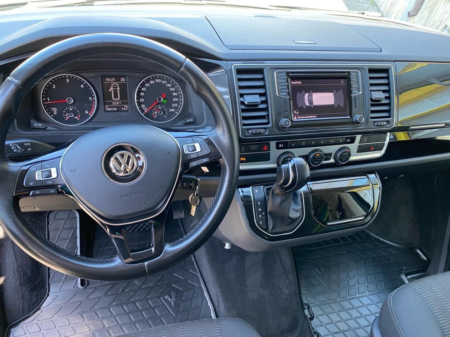 VW Multivan T6 Comfortline 2.0TDI DSG 4Motion LED З Німеччини (117493)