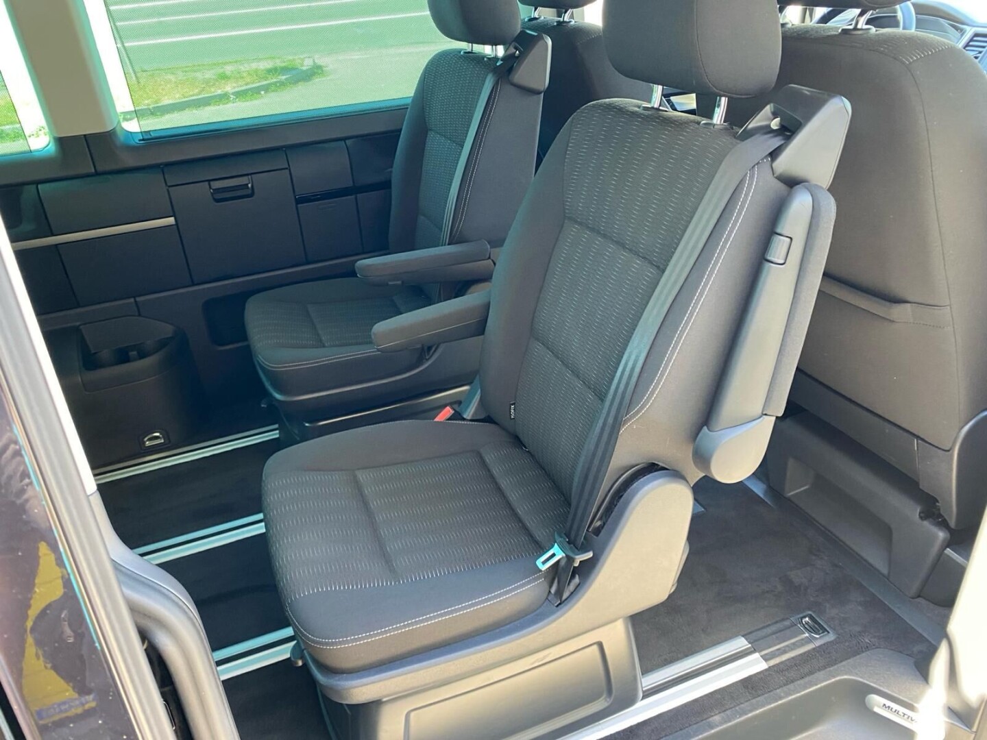 VW Multivan T6 Comfortline 2.0TDI DSG 4Motion LED З Німеччини (117509)