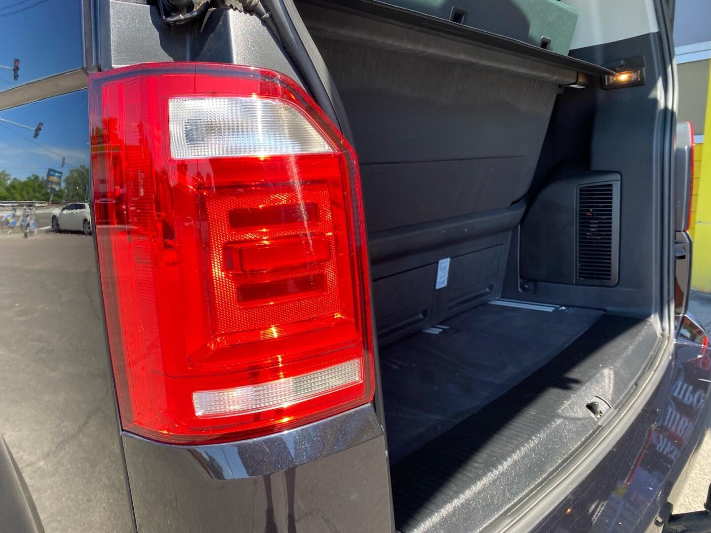 VW Multivan T6 Comfortline 2.0TDI DSG 4Motion LED З Німеччини (117498)