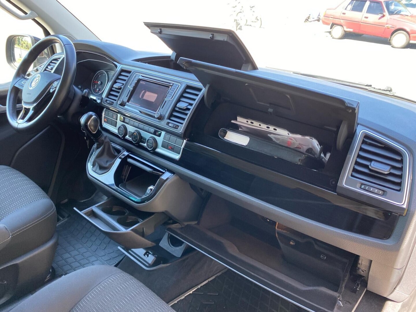 VW Multivan T6 Comfortline 2.0TDI DSG 4Motion LED З Німеччини (117504)