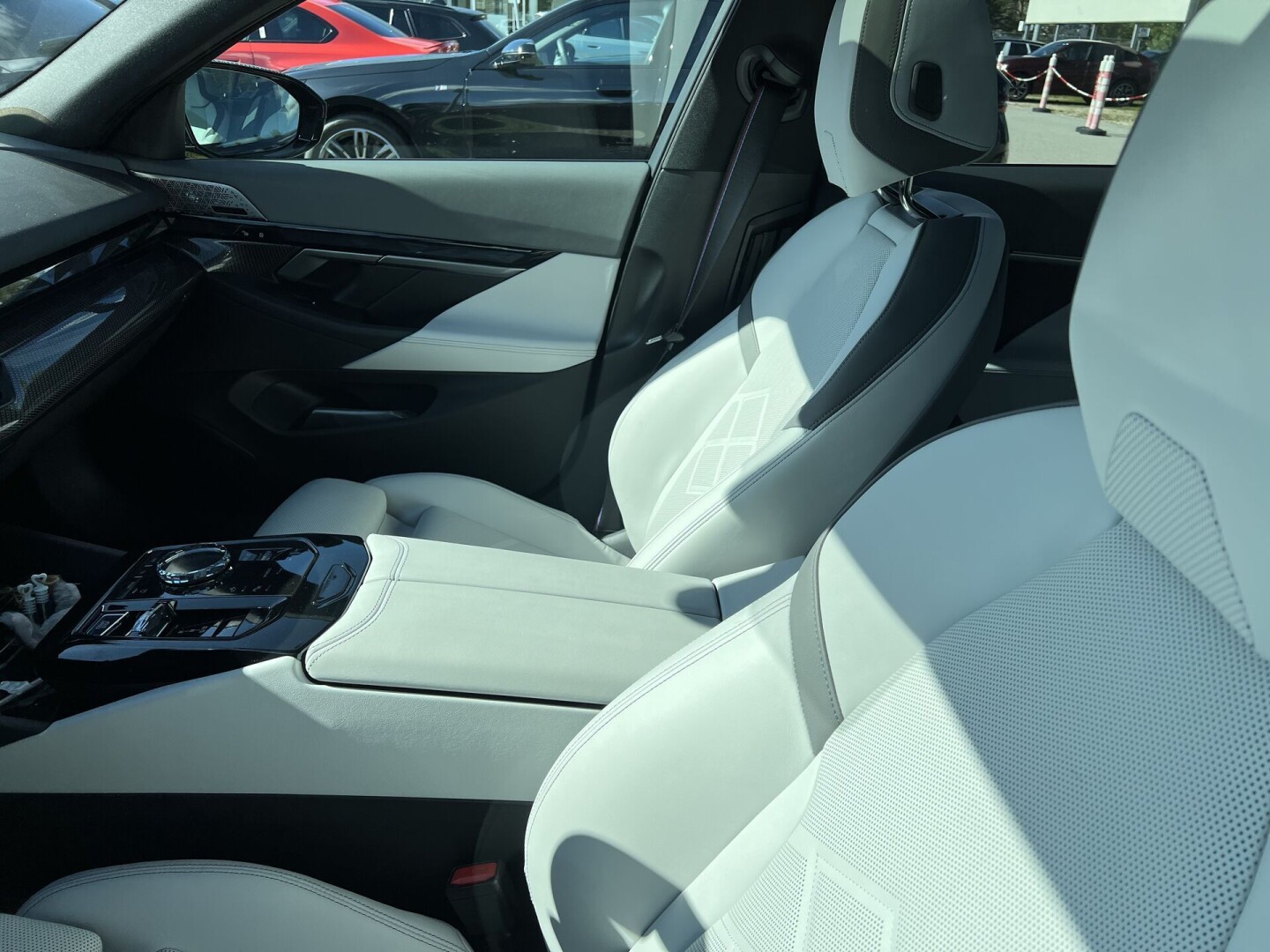 BMW i5 xDrive40 M-Sport Pro Black-Paket З Німеччини (123308)