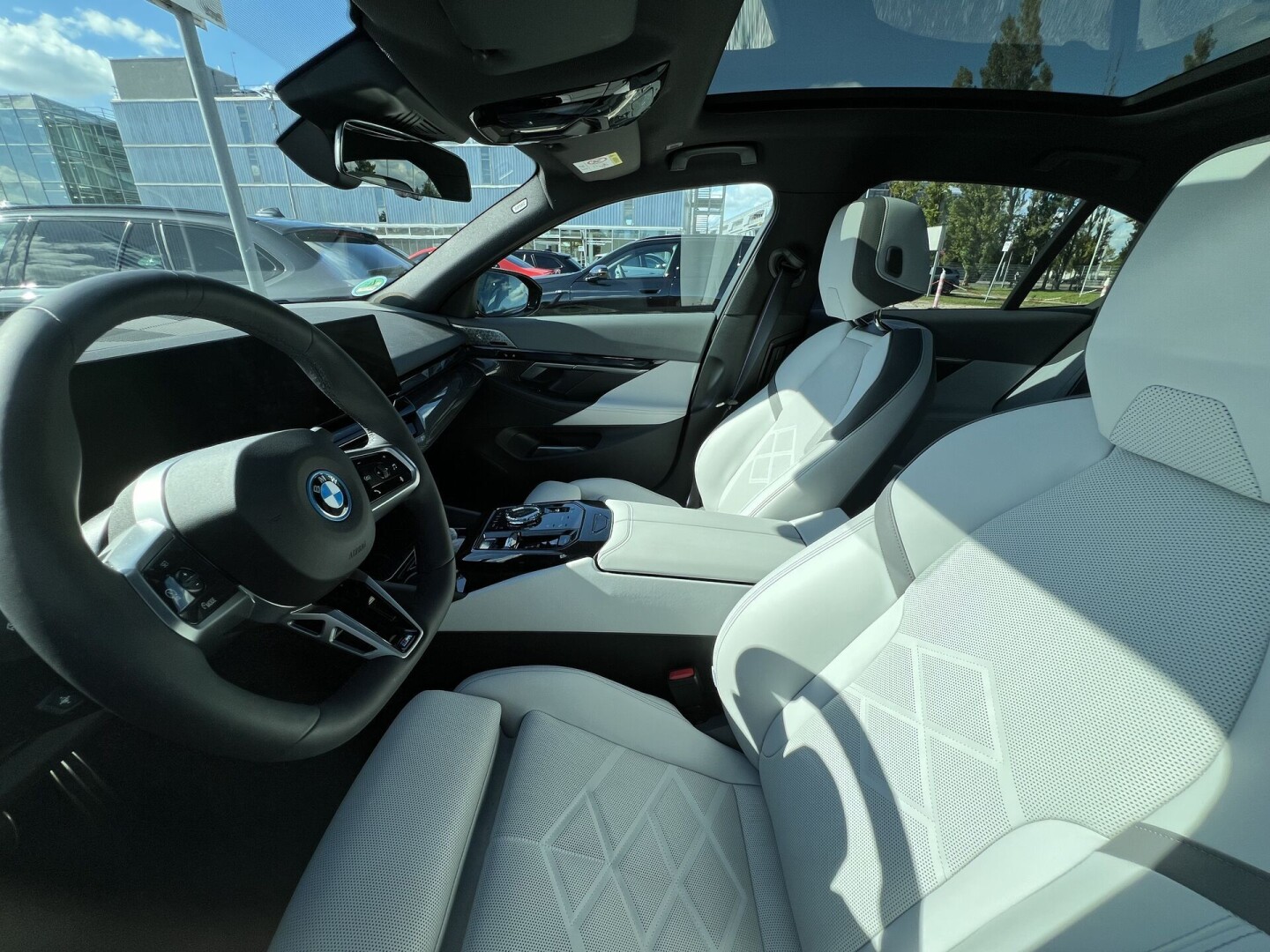 BMW i5 xDrive40 M-Sport Pro Black-Paket З Німеччини (123305)