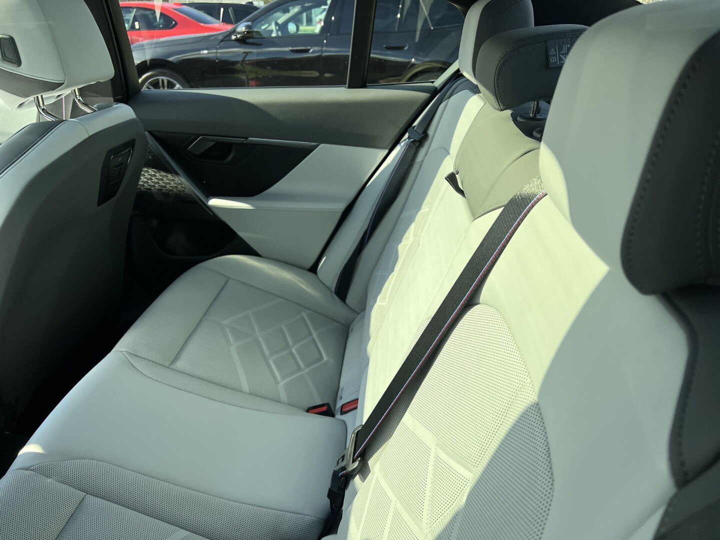 BMW i5 xDrive40 M-Sport Pro Black-Paket З Німеччини (123300)