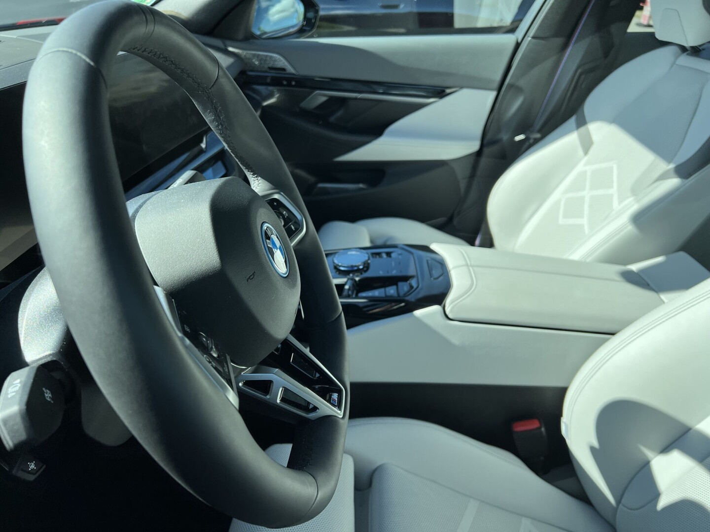 BMW i5 xDrive40 M-Sport Pro Black-Paket З Німеччини (123306)