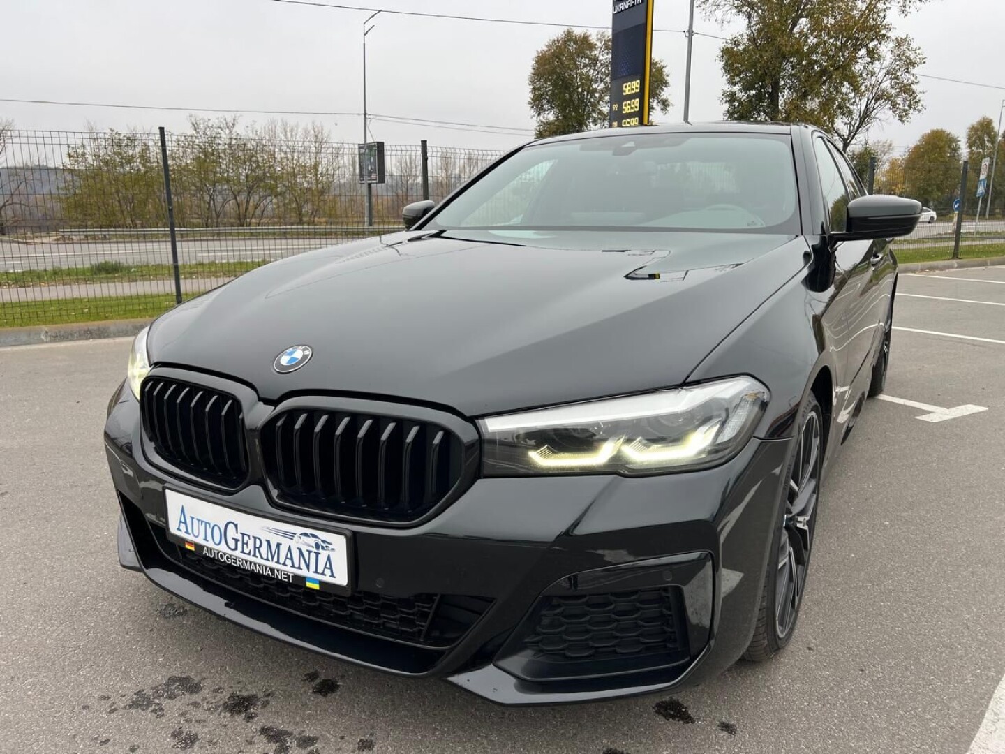 BMW 540d xDrive 340PS M-Sport Black Paket LED  З Німеччини (129151)