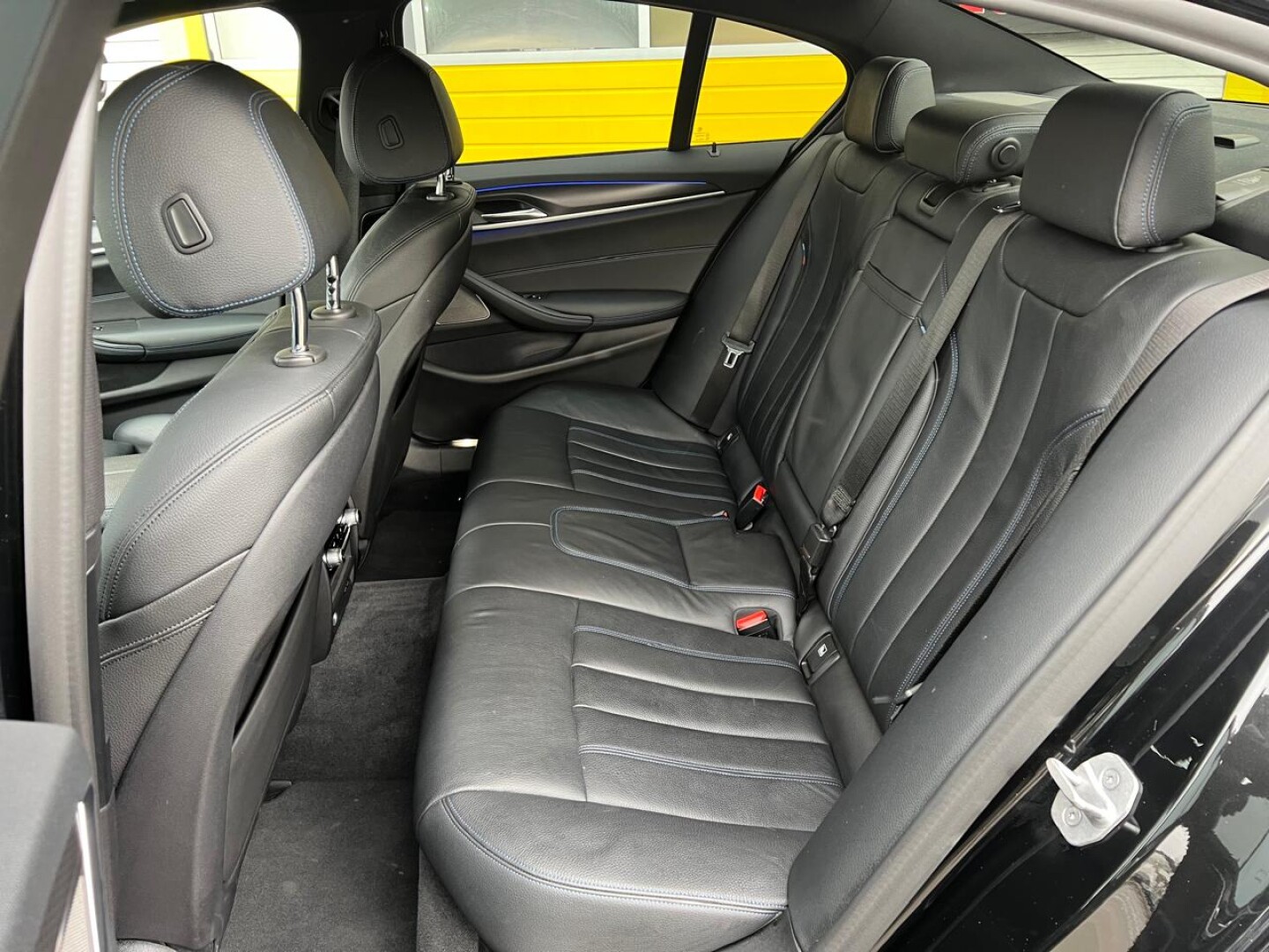 BMW 540d xDrive 540PS M-Sport Black Paket LED  З Німеччини (126010)