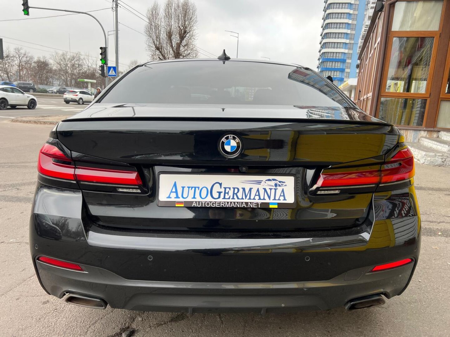 BMW 540d xDrive 540PS M-Sport Black Paket LED  З Німеччини (126005)