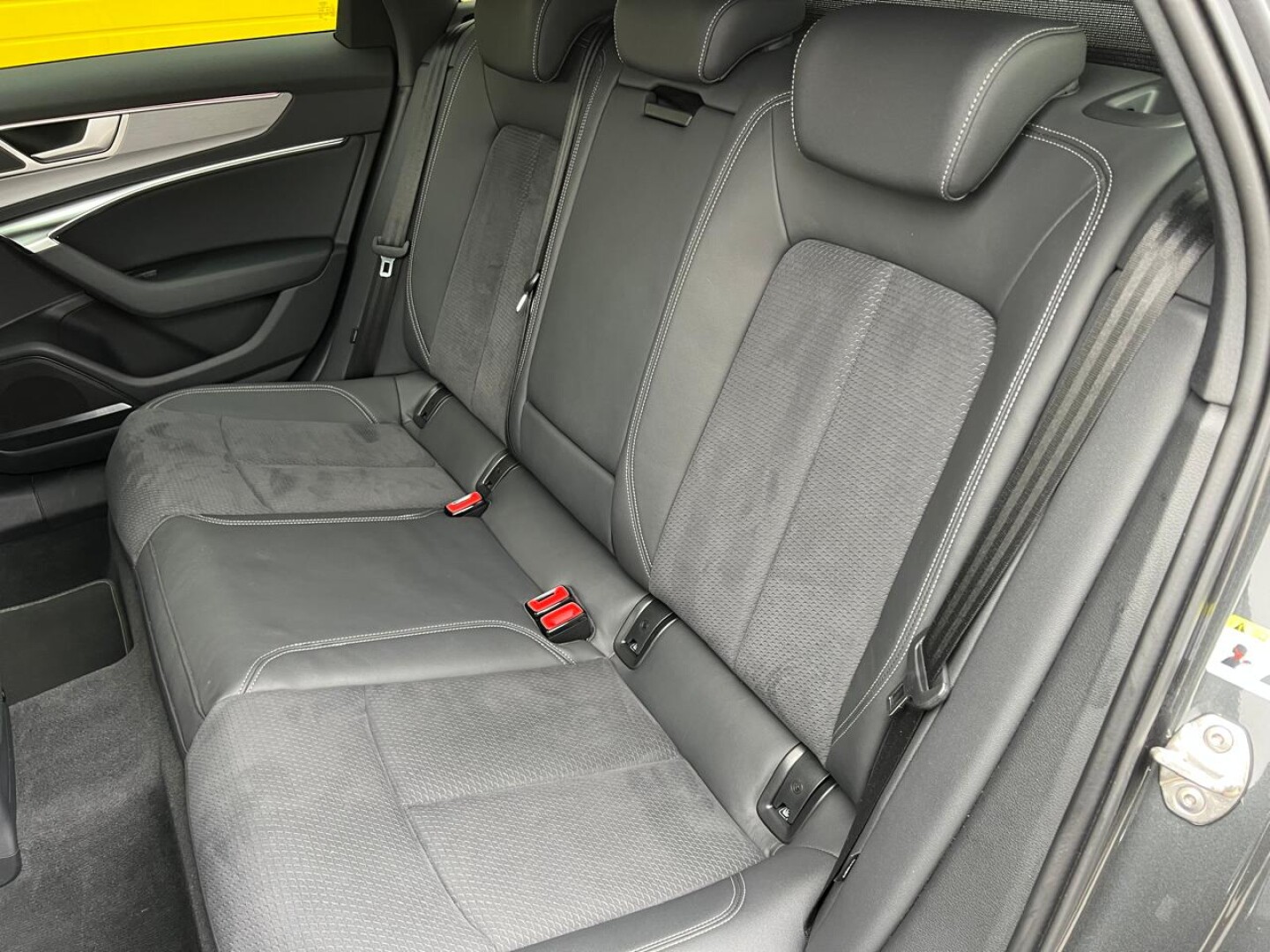Audi A6 S-Line Quattro 55TFSIe 367PS HD-Matrix Avant  З Німеччини (126179)