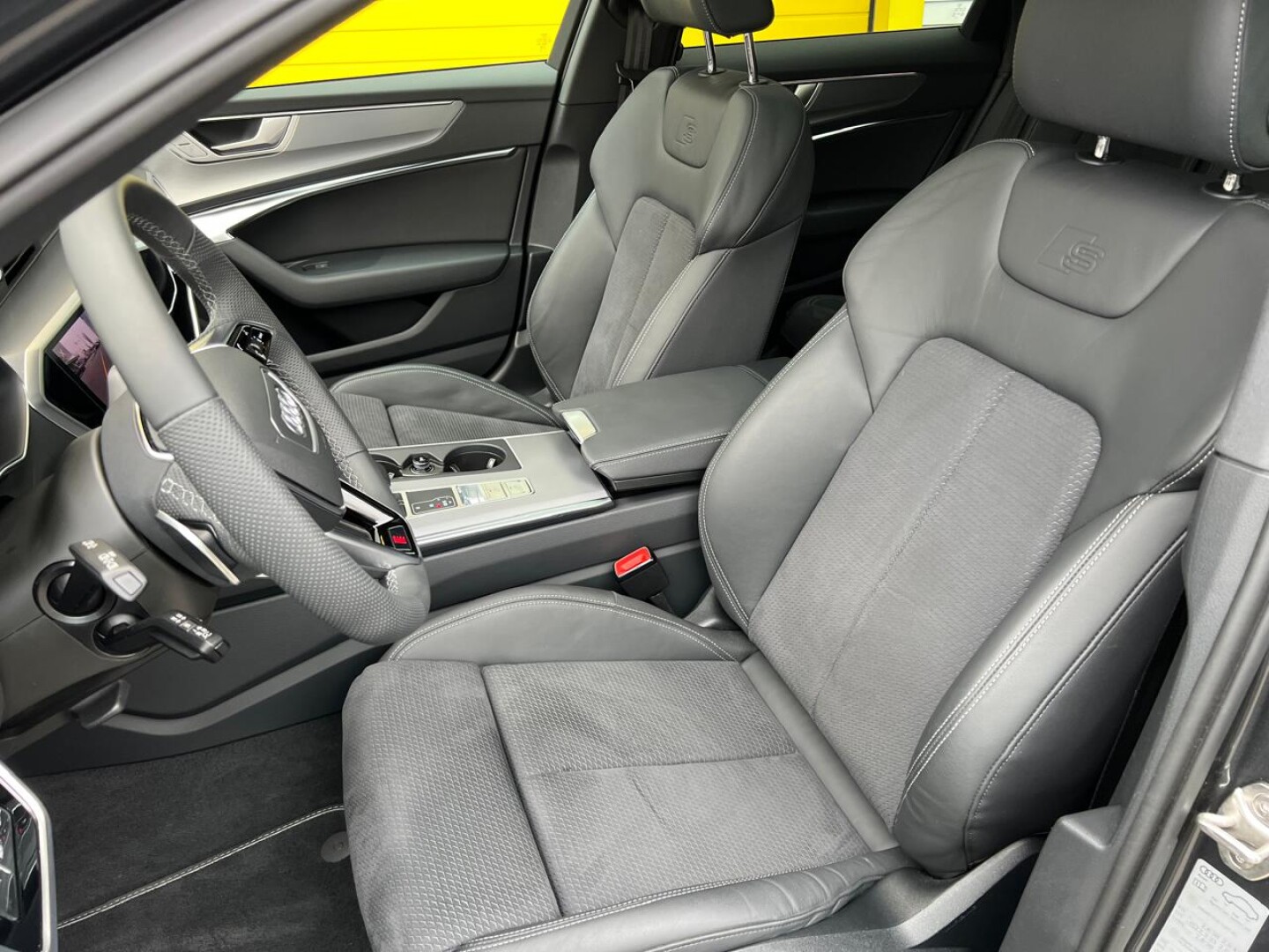 Audi A6 S-Line Quattro 55TFSIe 367PS HD-Matrix Avant  З Німеччини (126174)