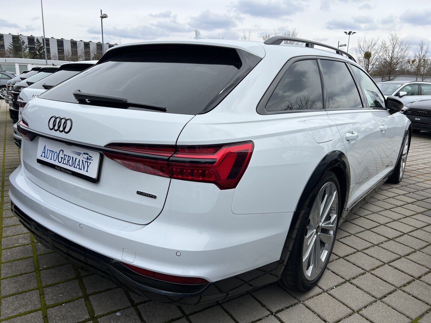 Audi A6 Allroad 55TDI 344PS B&O Matrix Black-Paket З Німеччини (126410)