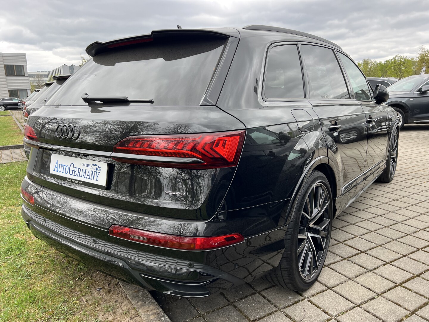 Audi Q7 50TDI 286PS S-Line Black-Paket Matrix  З Німеччини (126667)