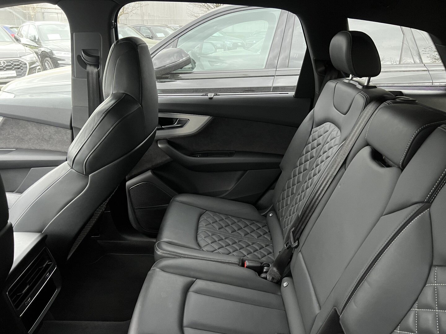 Audi Q7 50TDI 286PS S-Line Black-Paket Matrix  З Німеччини (126666)