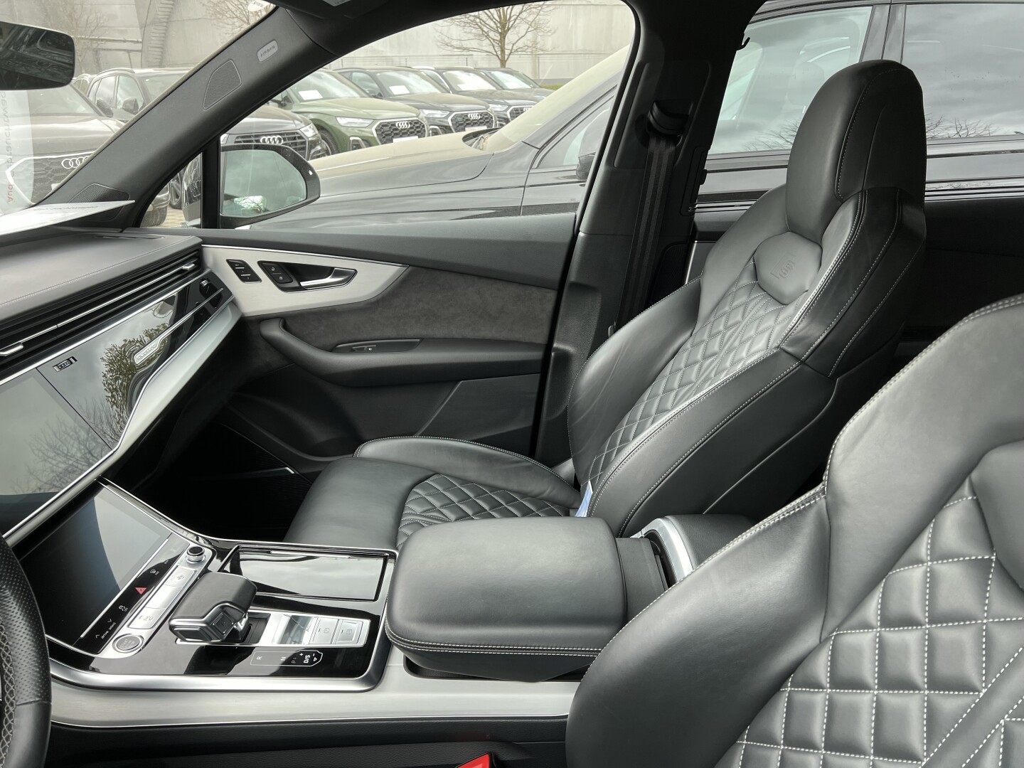 Audi Q7 50TDI 286PS S-Line Black-Paket Matrix  З Німеччини (126659)