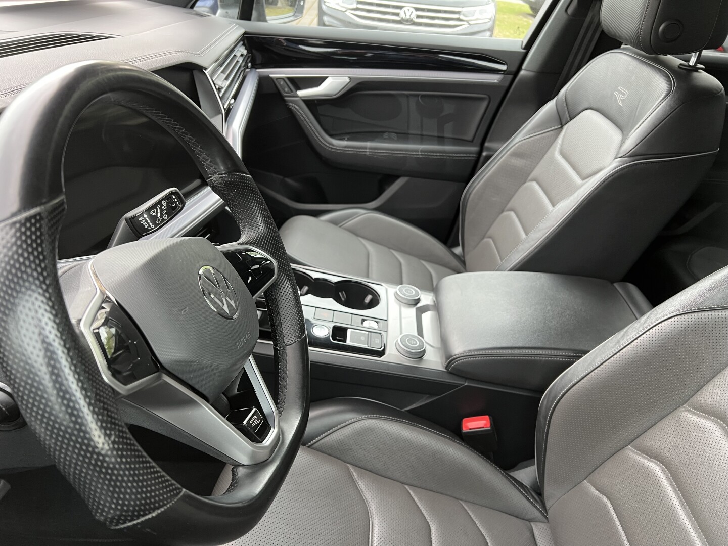 VW Touareg 3.0TDI 286PS R-Line Black Paket Matrix З Німеччини (126714)