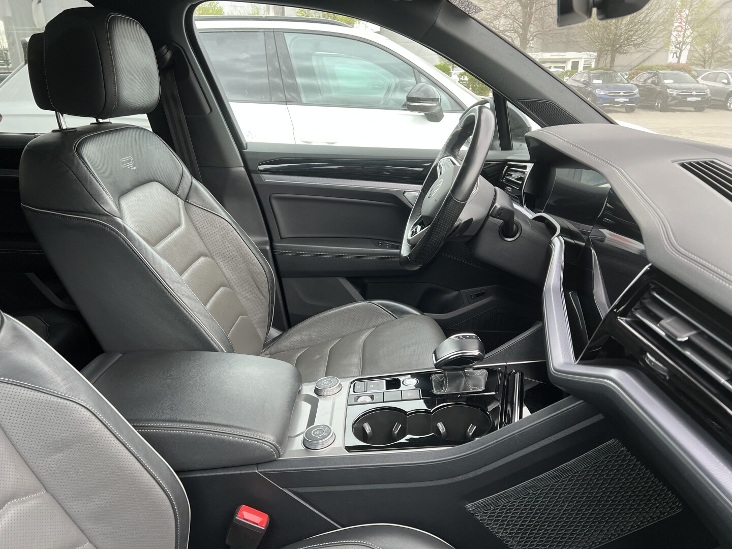 VW Touareg 3.0TDI 286PS R-Line Black Paket Matrix З Німеччини (126728)