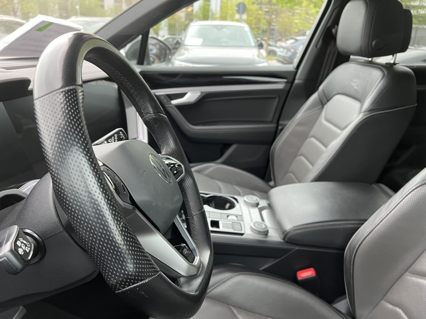 VW Touareg 3.0TDI 286PS R-Line Black Paket Matrix З Німеччини (126717)