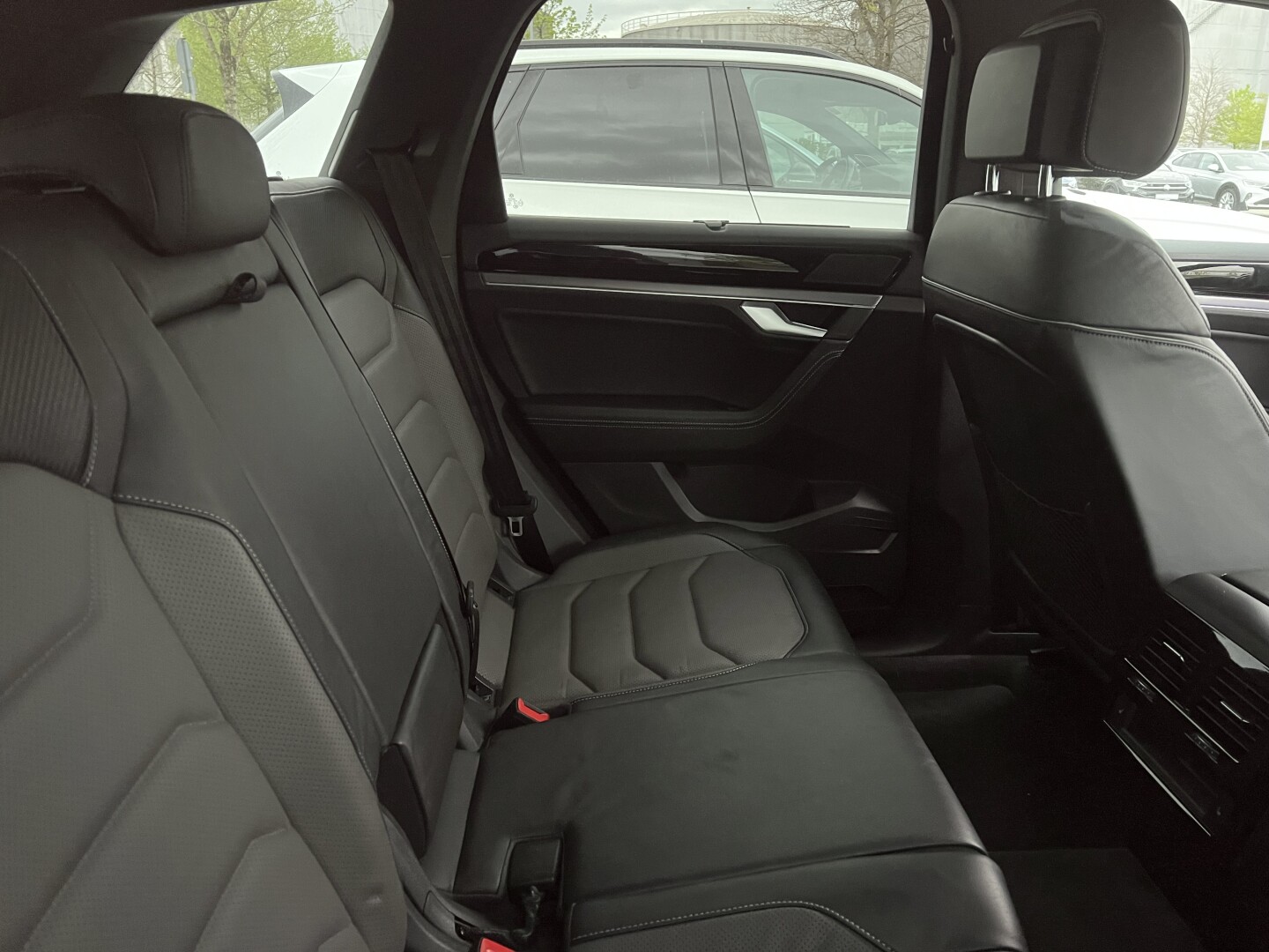 VW Touareg 3.0TDI 286PS R-Line Black Paket Matrix З Німеччини (126727)