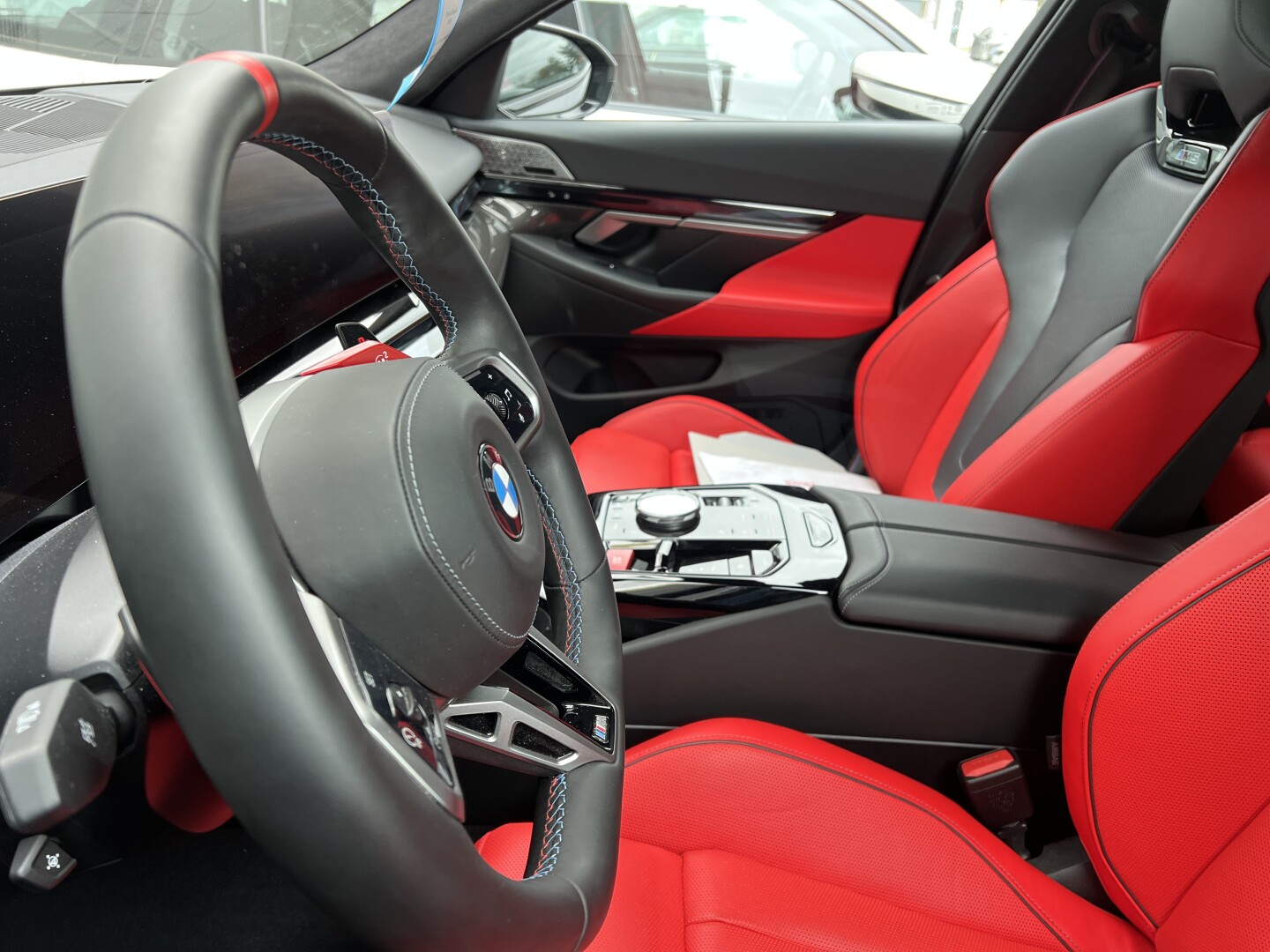 BMW M5 xDrive 727PS Individual Frozen Deep Gray З Німеччини (126780)