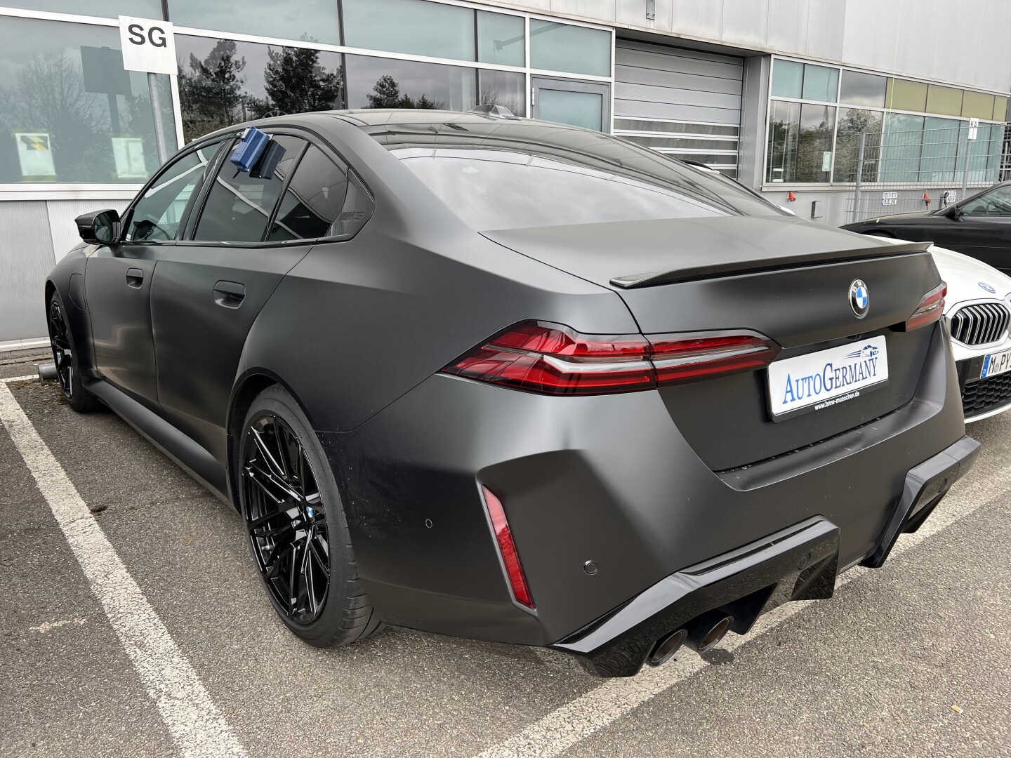 BMW M5 xDrive 727PS Individual Frozen Deep Gray З Німеччини (126791)